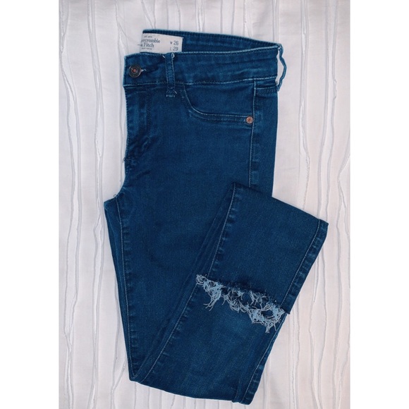 Abercrombie & Fitch Denim - Abercrombie & Fitch Jeggings with Frayed Hem